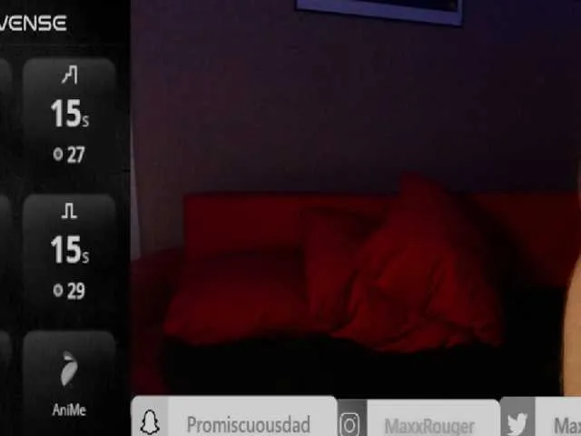 Live sex webcam photo for BigEnergy82 #290164784