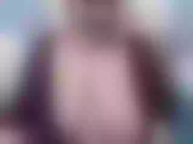 Live sex webcam photo for BigHornyBoobs #272621441