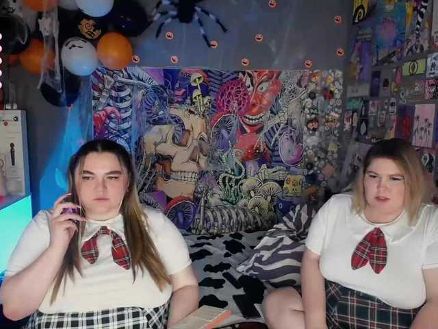 Live sex webcam photo for BigLesbians #276534595