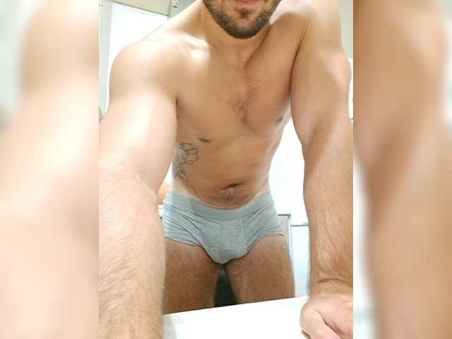 Live sex webcam photo for BigMen992 #276229031