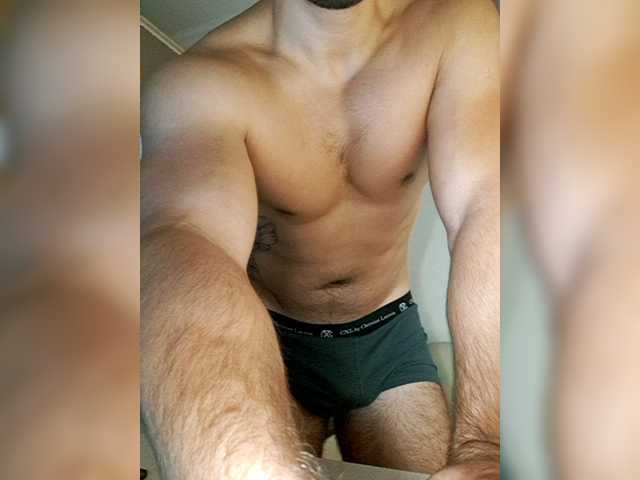 Live sex webcam photo for BigMen992 #276384286