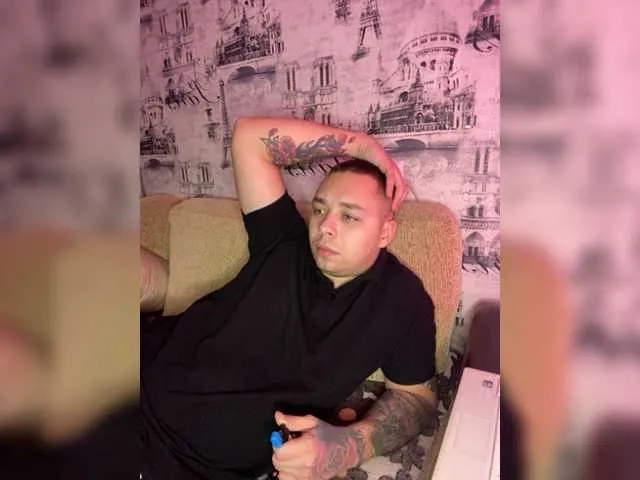 Live sex webcam photo for BigSherif #276942363