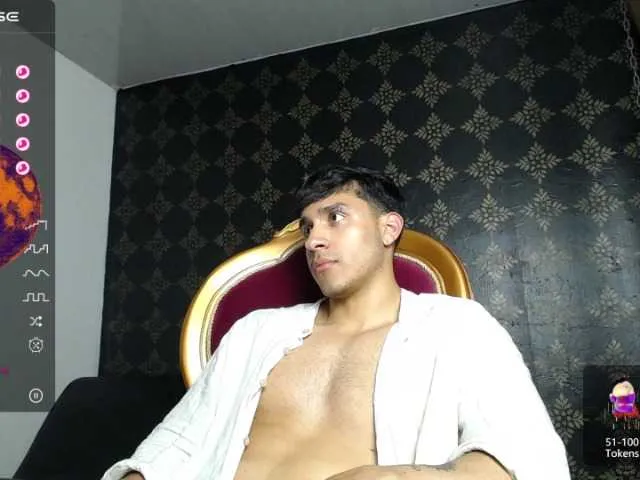 Live sex webcam photo for BigSinatra #276133833