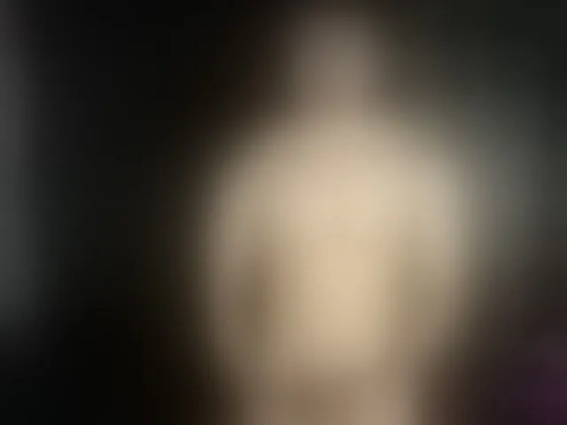 Live sex webcam photo for BigSinatra #276188644