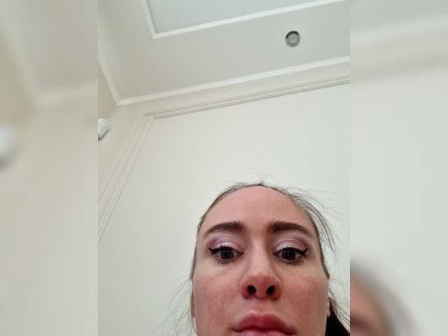 Live sex webcam photo for BigSisiMoskow #272398562