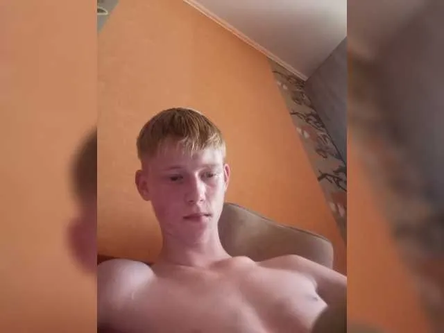 Live sex webcam photo for Bigbanana202 #275727064