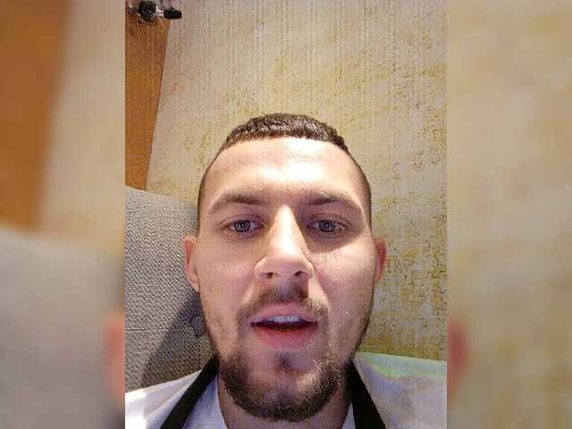 Live sex webcam photo for Bigbolls2 #276717355