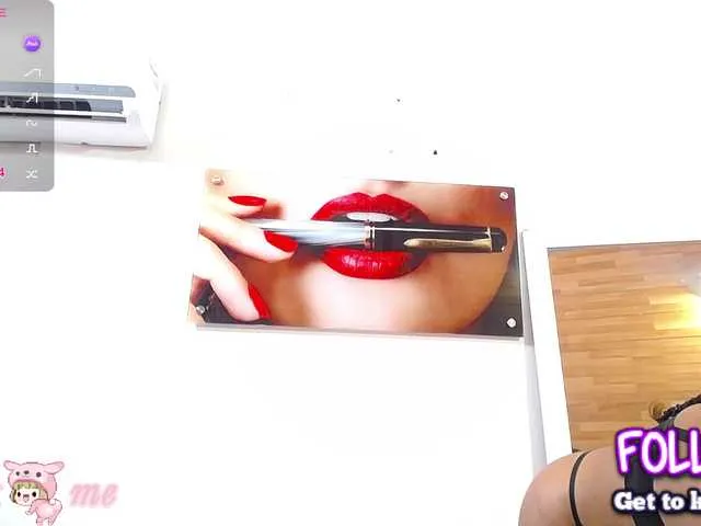 Live sex webcam photo for Bigbootymia #291937546