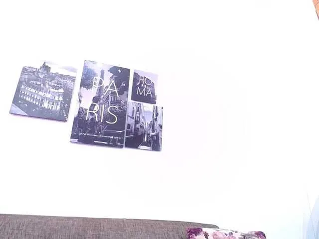 Live sex webcam photo for Bigbootymia #292141509