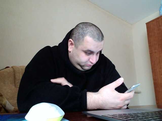 Live sex webcam photo for Bigboy2202 #277593512