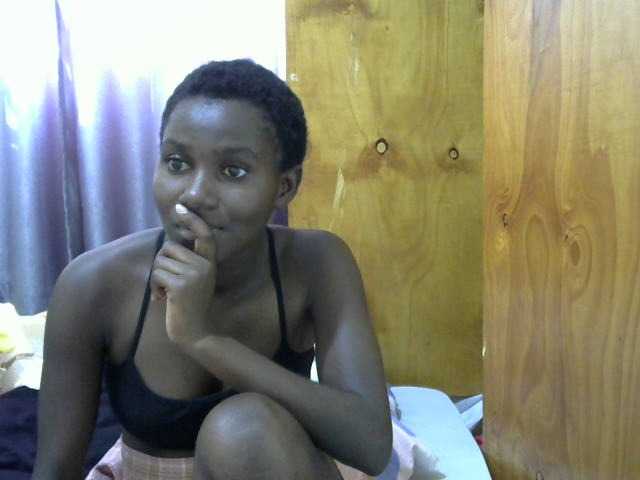 Live sex webcam photo for Bigclita #275508097