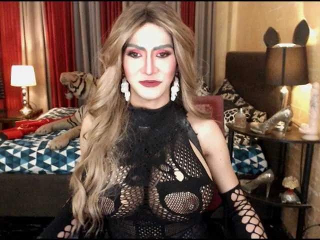 Live sex webcam photo for BigcockSheena #278257091