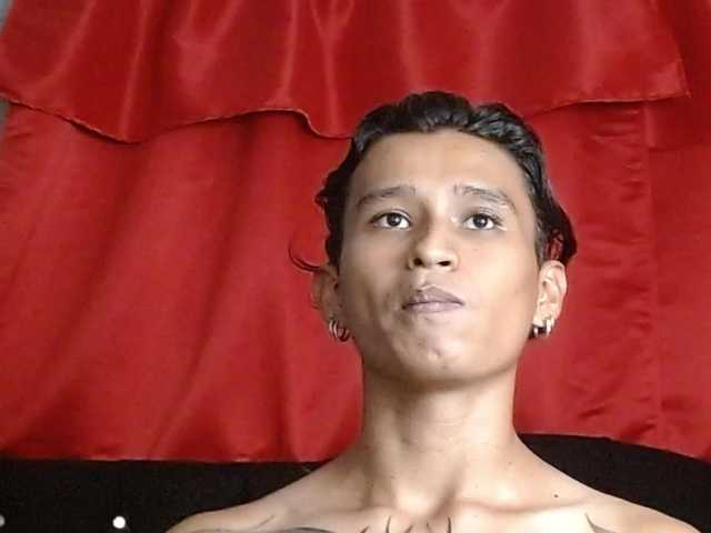 Live sex webcam photo for Bigcocoa- #276847285