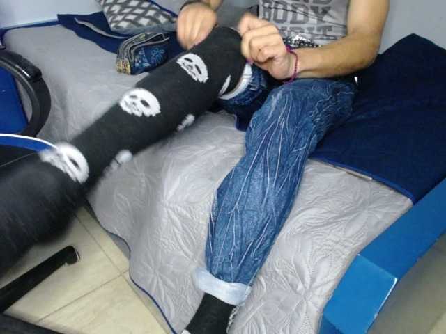 Live sex webcam photo for Biggle33 #273535754