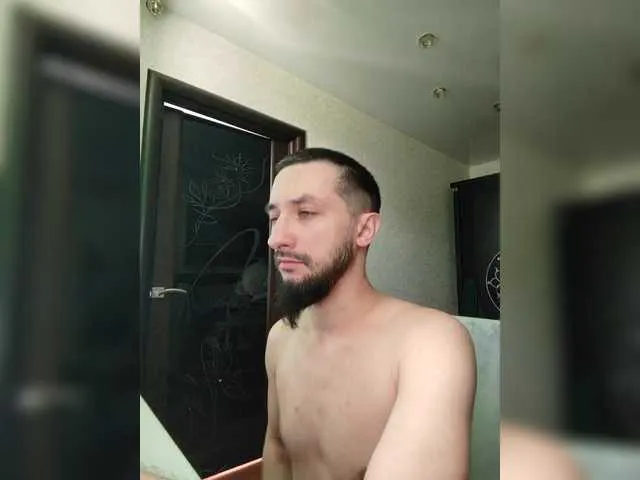 Live sex webcam photo for BiggyFatCock #291075909