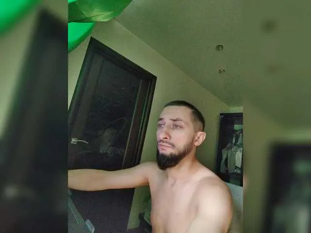 Live sex webcam photo for BiggyFatCock #291850808