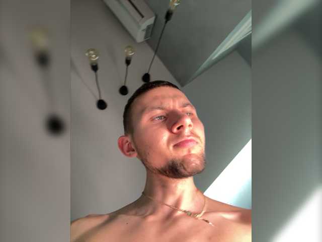 Live sex webcam photo for Bigleg22 #276936921