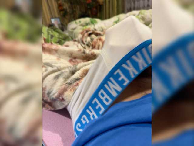 Live sex webcam photo for Bigleg22 #277036181