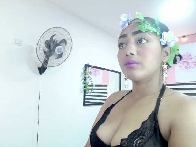 Live sex webcam photo for Biig-ass #272749531