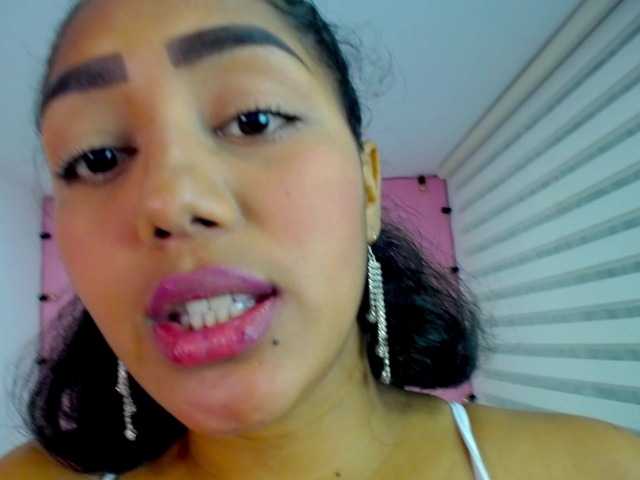 Live sex webcam photo for Biig-ass #272795780