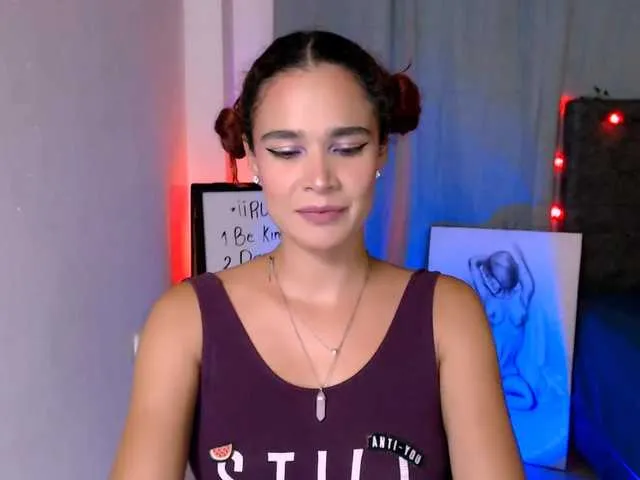 Live sex webcam photo for Bikergiirl #291177396