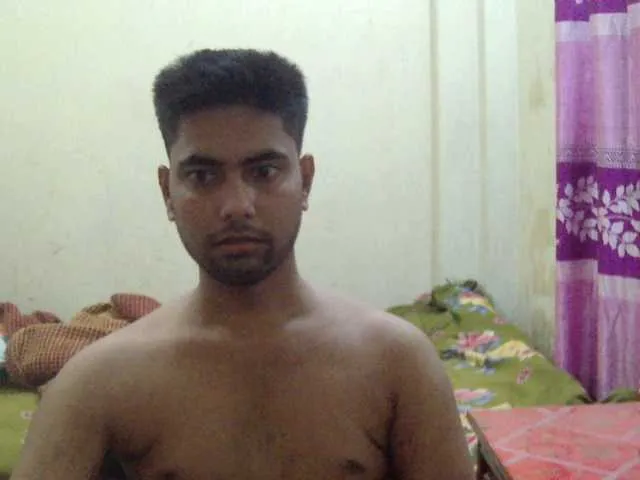 Live sex webcam photo for Bikrom1999 #293775087