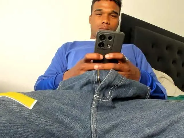 Live sex webcam photo for Billy-Cole #291261511