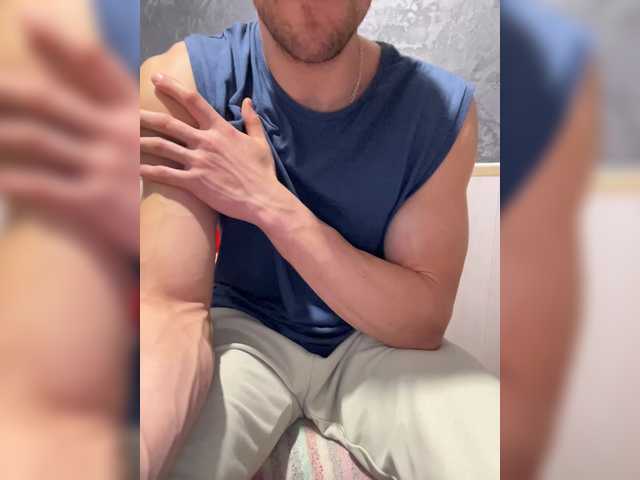 Live sex webcam photo for BingoGolik #290746017