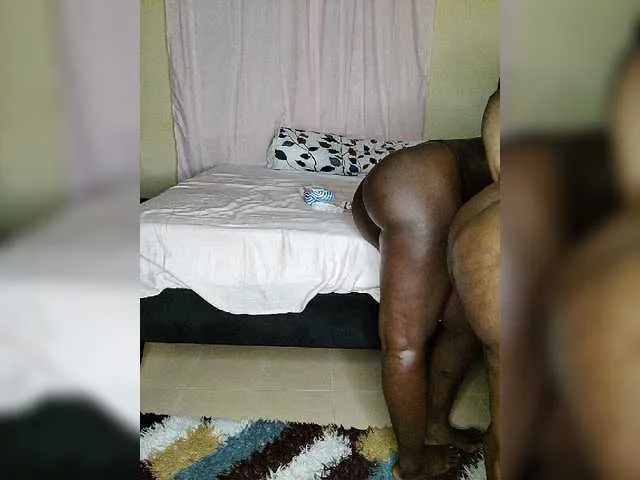 Live sex webcam photo for Birdiegirls #278130316