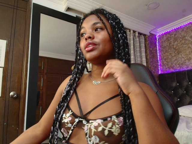 Live sex webcam photo for Black-Barbie #292019891