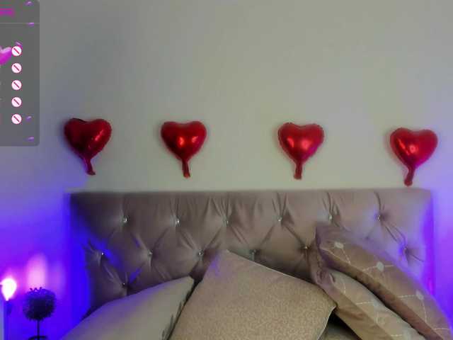 Live sex webcam photo for Black-dreeams #276357673