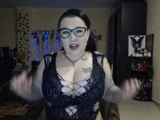Live sex webcam photo for BlackCatxx #272259799