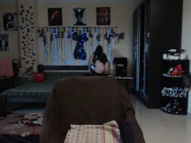 Live sex webcam photo for BlackCatxx #273922903