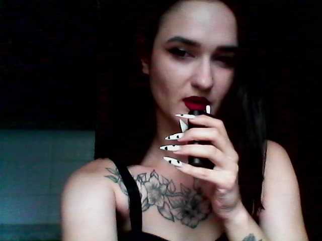 Live sex webcam photo for BlackKerri #274115655