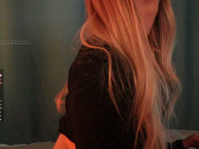 Live sex webcam photo for BlackMonro #290595772