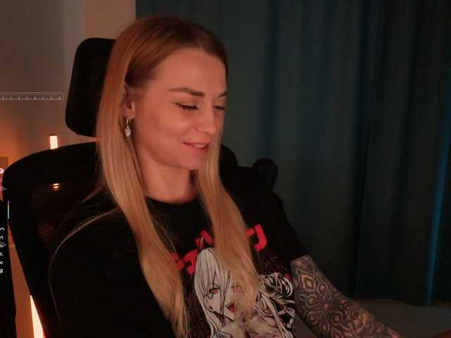 Live sex webcam photo for BlackMonro #290621931