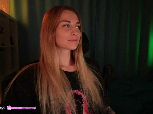 Live sex webcam photo for BlackMonro #290688265