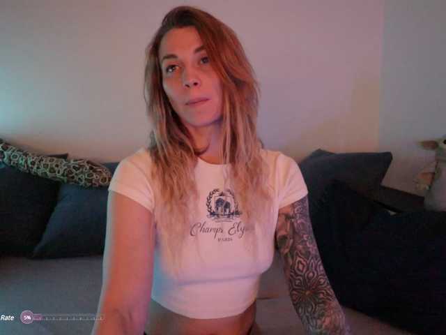 Live sex webcam photo for BlackMonro #290703308