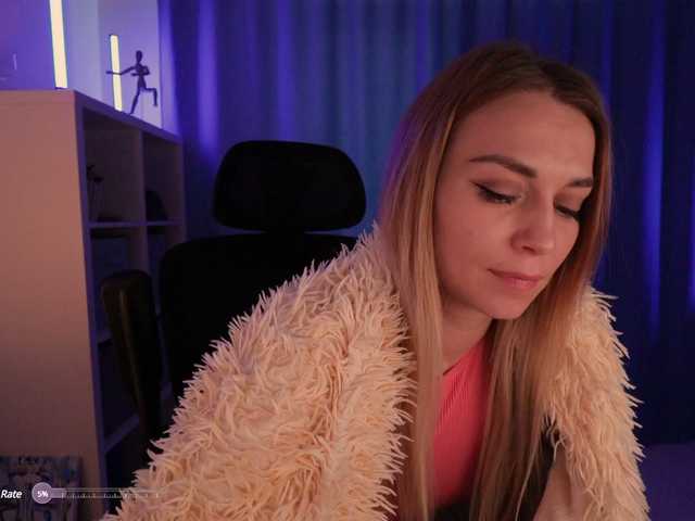 Live sex webcam photo for BlackMonro #290750760