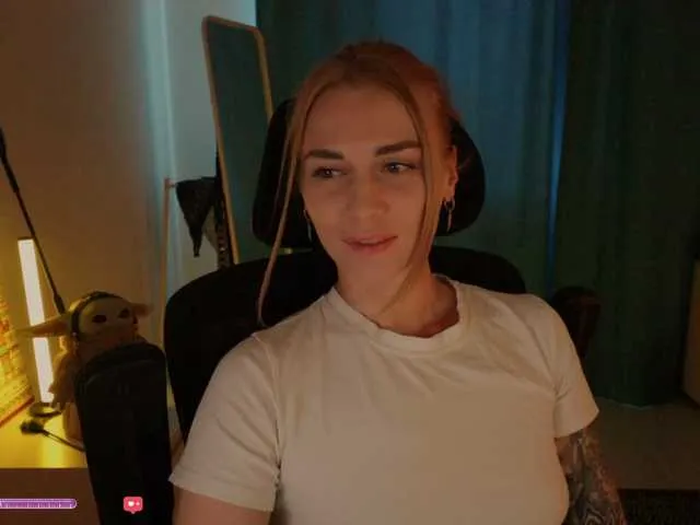 Live sex webcam photo for BlackMonro #291594168