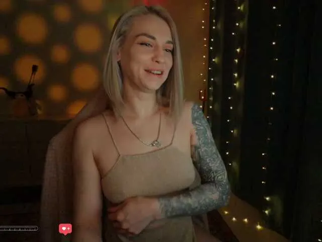 Live sex webcam photo for BlackMonro #292994928