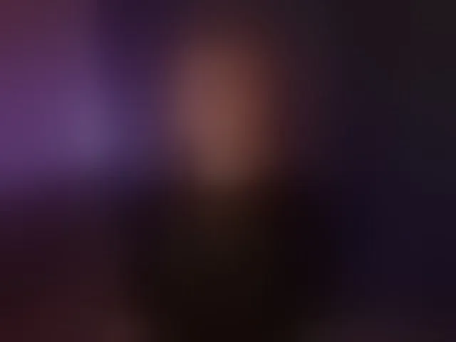 Live sex webcam photo for BlackMonro #293903197