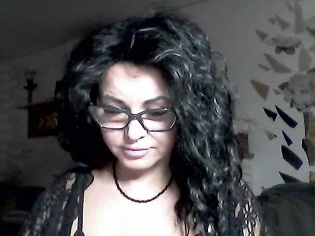 Live sex webcam photo for BlackMooon #290468192