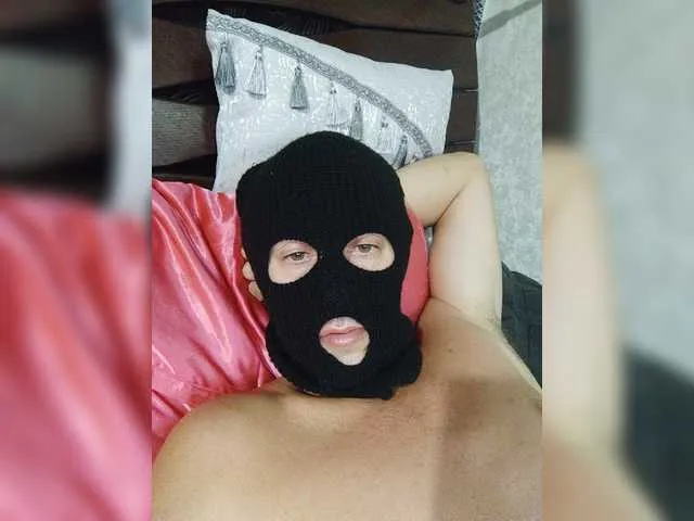 Live sex webcam photo for BlackPanther1 #275928272
