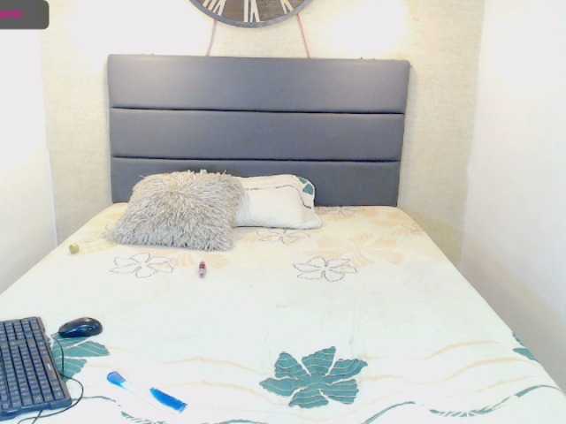 Live sex webcam photo for BlackRouseHot #273267137