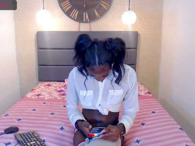 Live sex webcam photo for BlackRouseHot #273467420