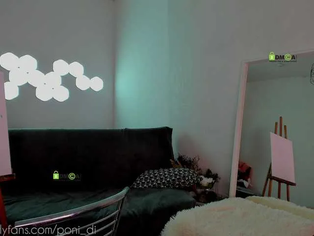 Live sex webcam photo for BlackWidow22 #272279765