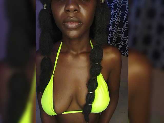 Live sex webcam photo for Blackdaviq #278310543