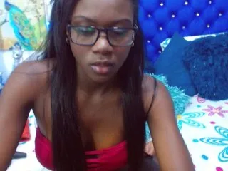 Live sex webcam photo for Blackdoll1 #158608343