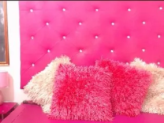 Live sex webcam photo for Blackdoll1 #160692780